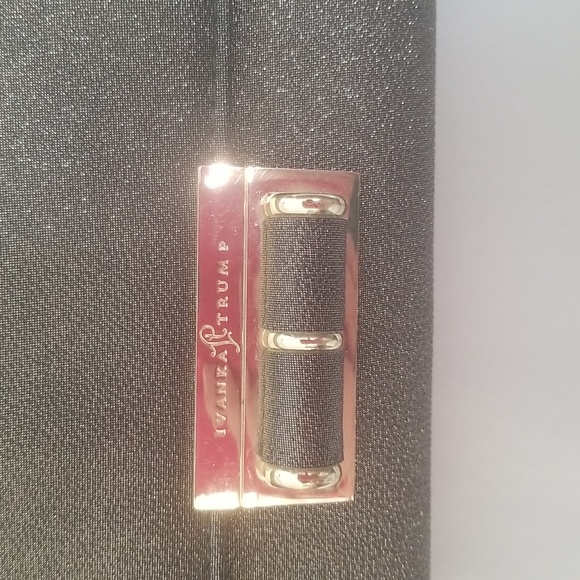 Ivanka trump purse - Picture 2 of 6